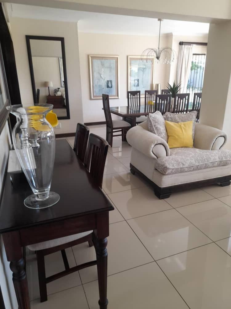 The Ridge Bnb Manzini Buitenkant foto